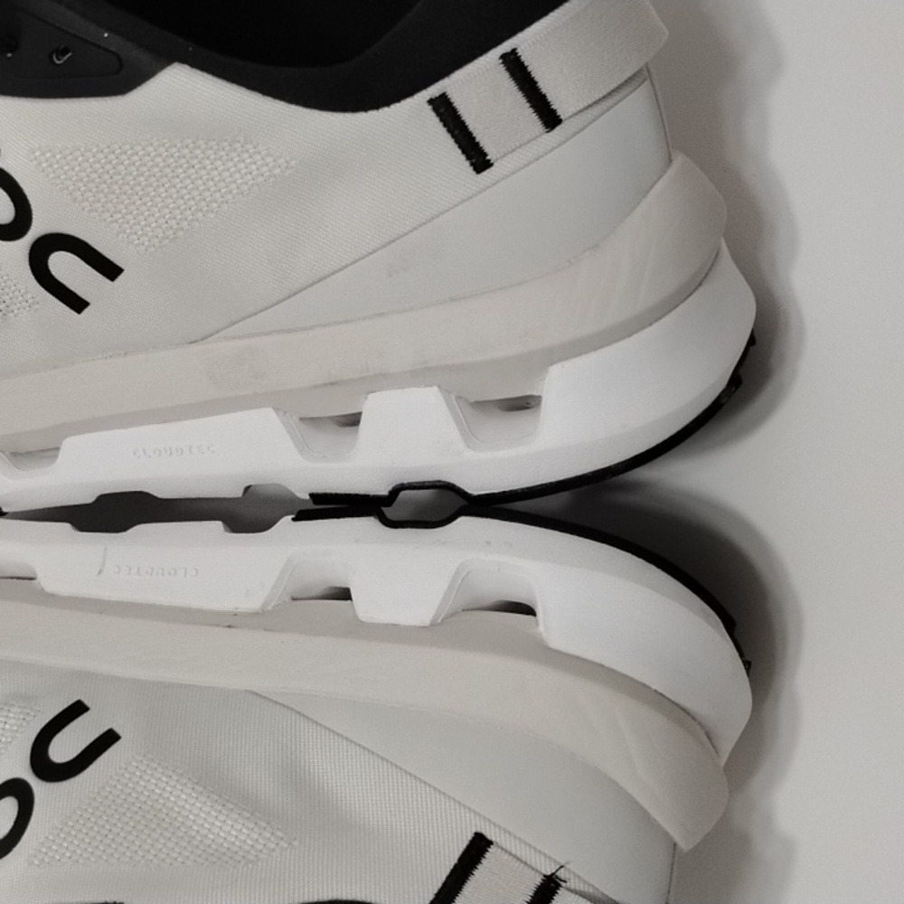 On Running Cloudzone Sneaker - image 8